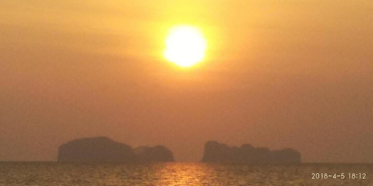 Sukorn Andaman Beach Resort Szukon-sziget Kültér fotó