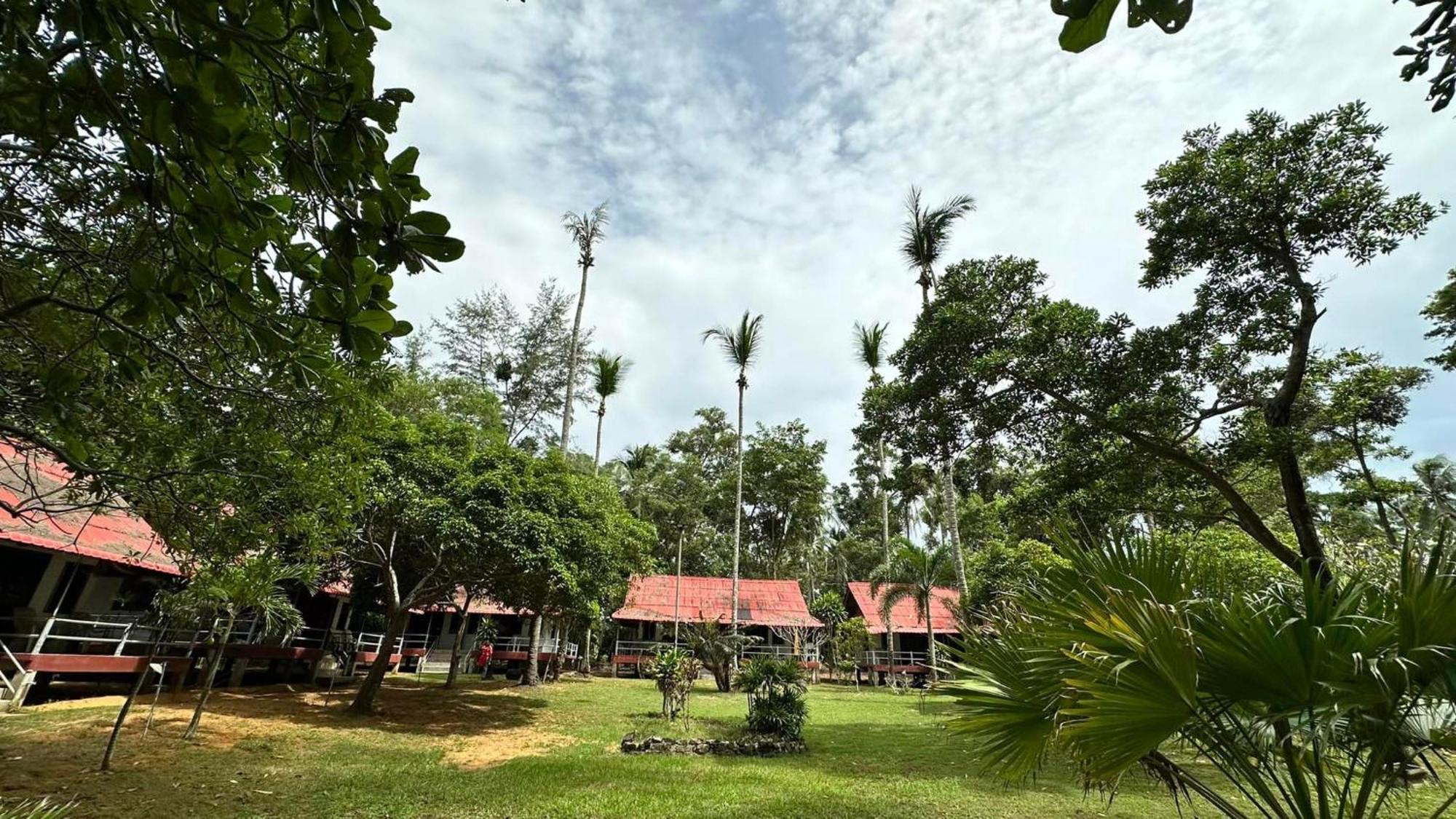 Sukorn Andaman Beach Resort Szukon-sziget Kültér fotó