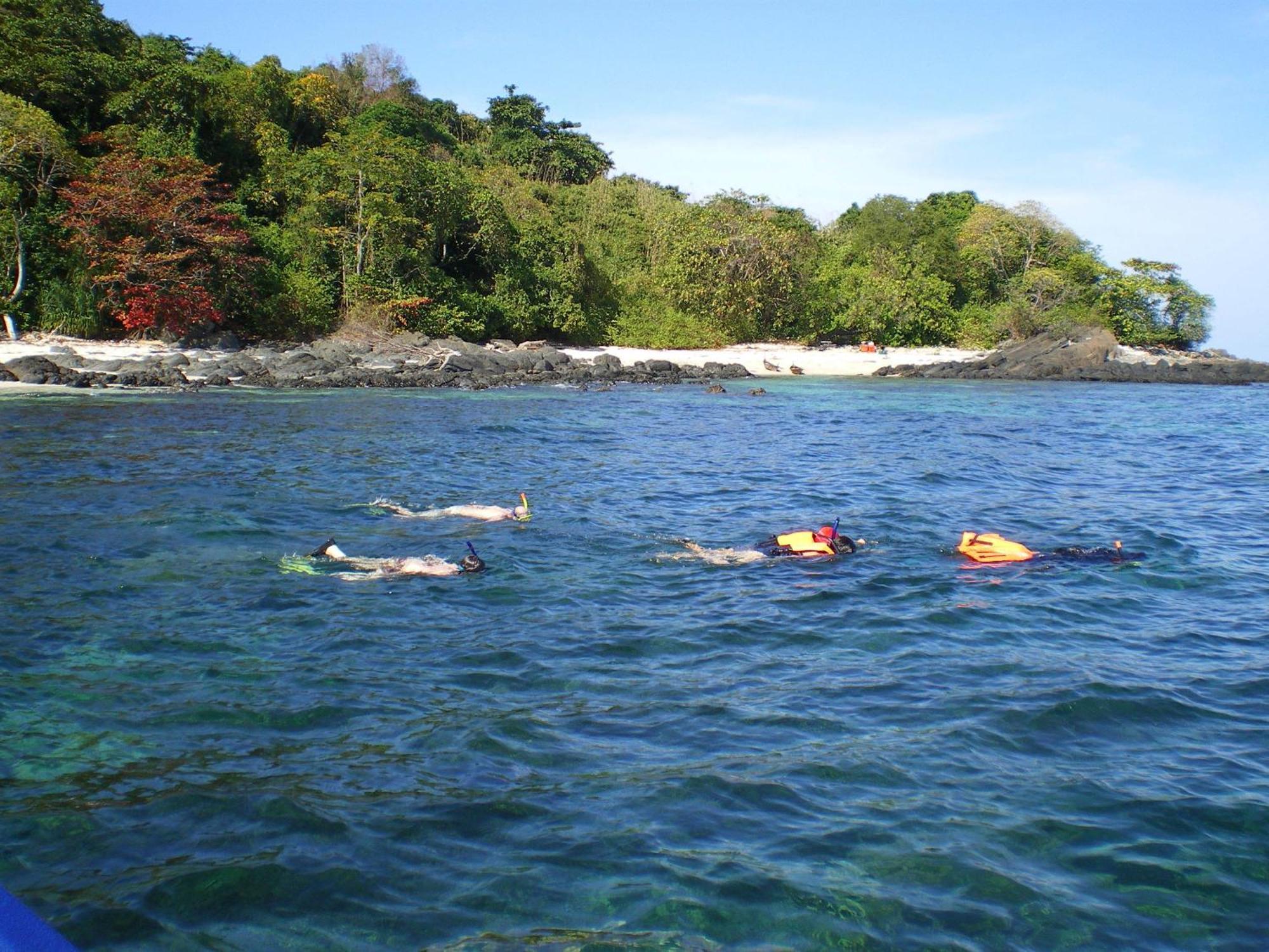 Sukorn Andaman Beach Resort Szukon-sziget Kültér fotó
