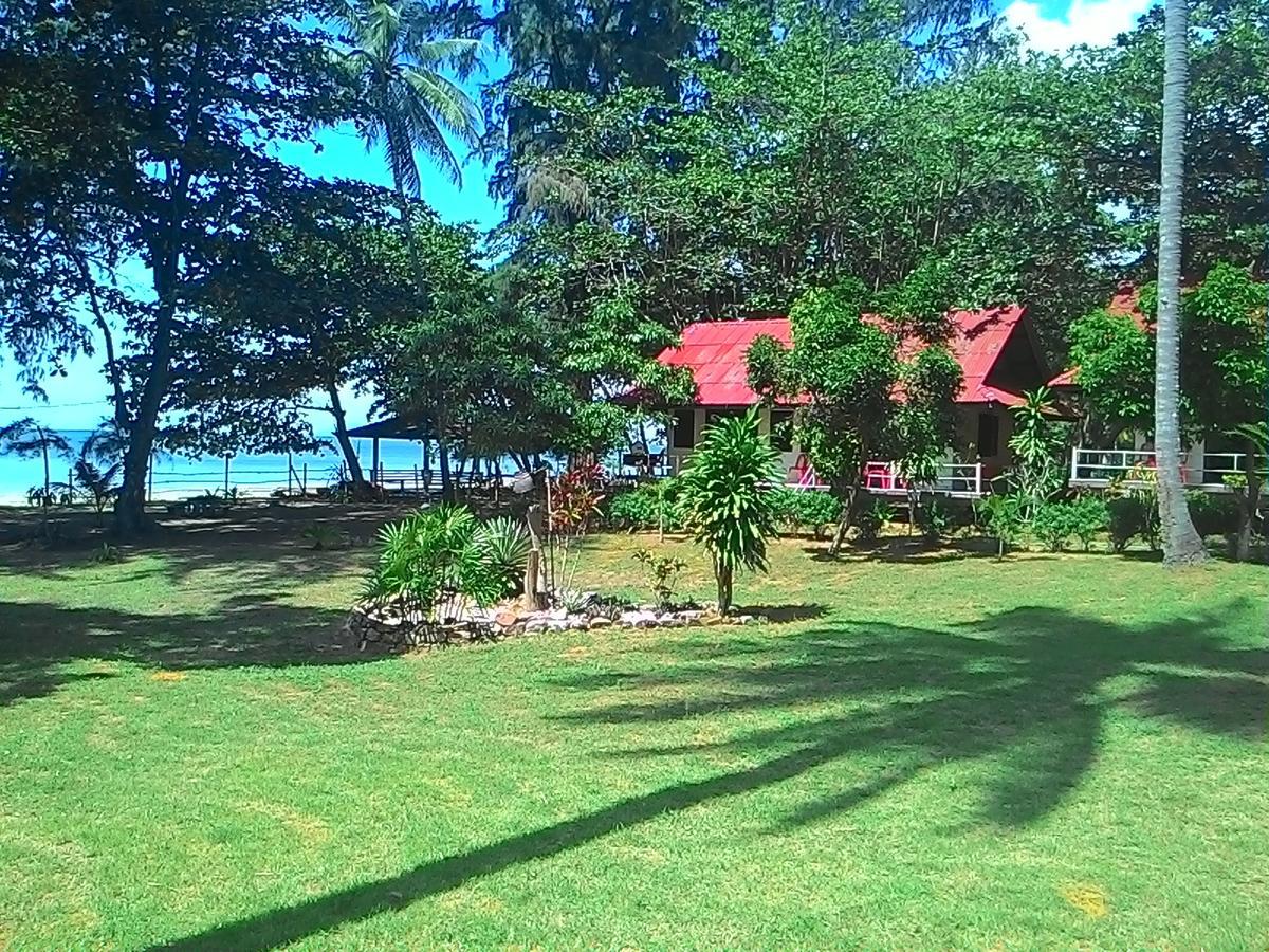 Sukorn Andaman Beach Resort Szukon-sziget Kültér fotó